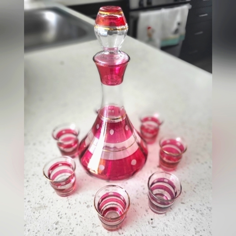 ELEGANT VINTAGE CRANBERRY GLASS DECANTER SET